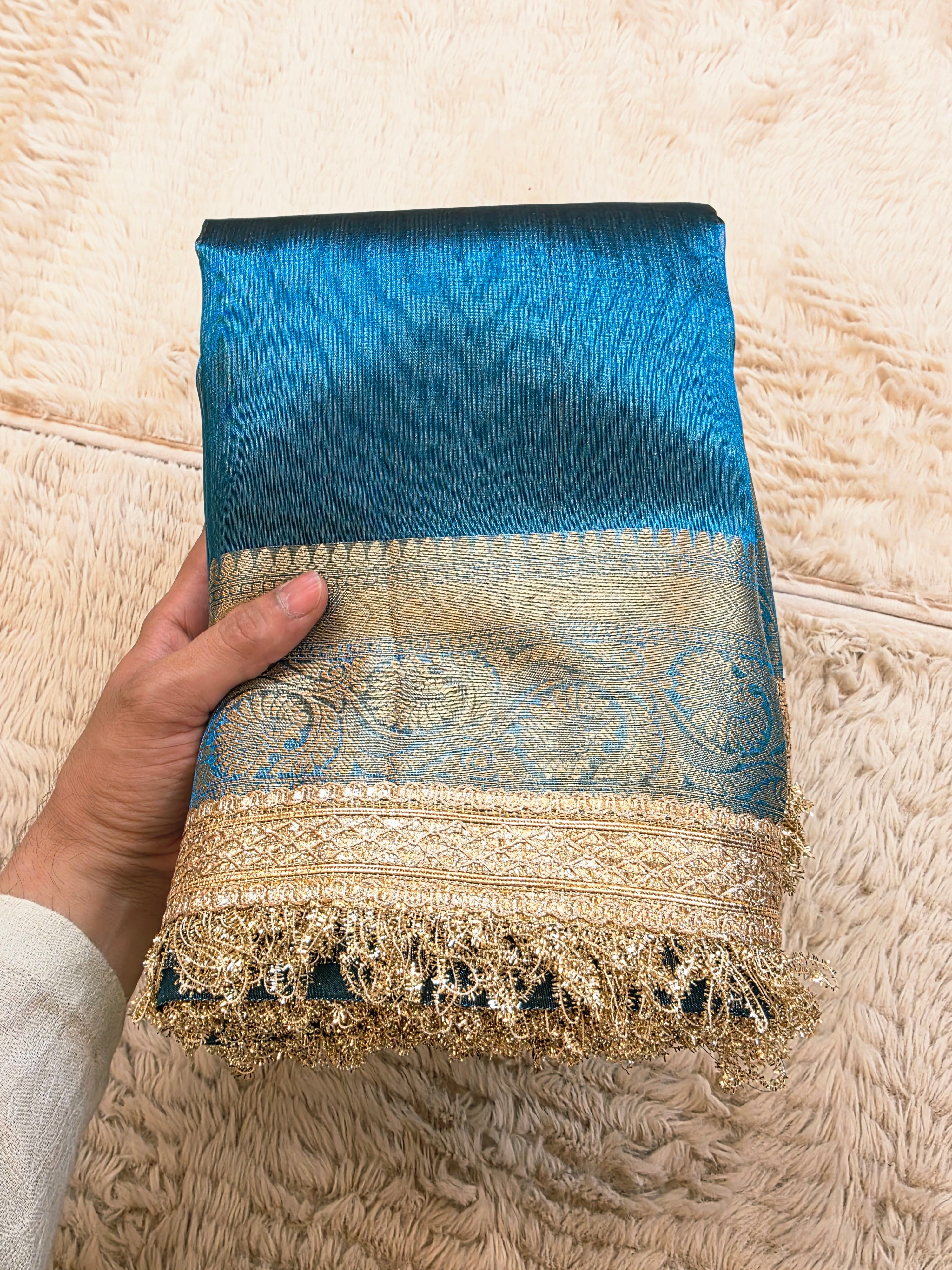 Banarasi Tissue Saree having Plain Body & Lace Border