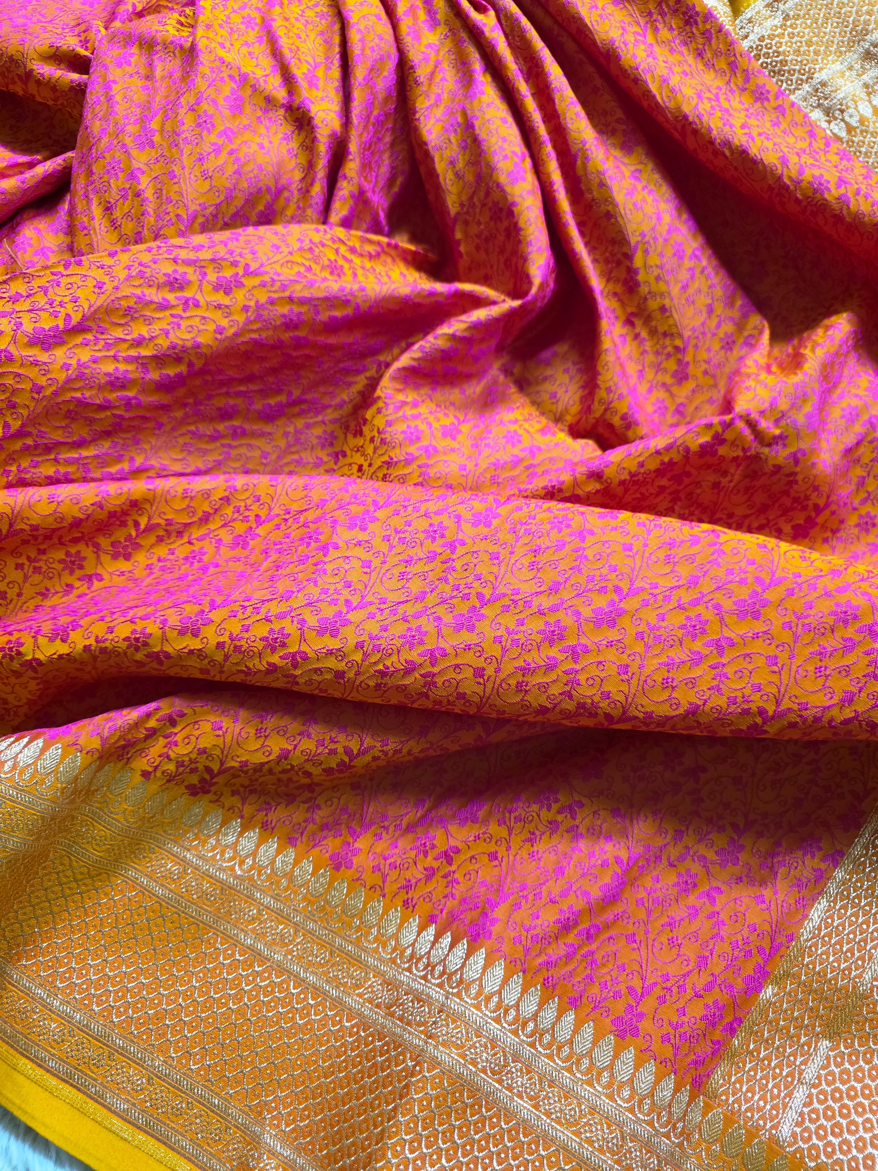 Sunset Blush – Orange & Pink Banarasi Mashru Tanchoi Silk Saree