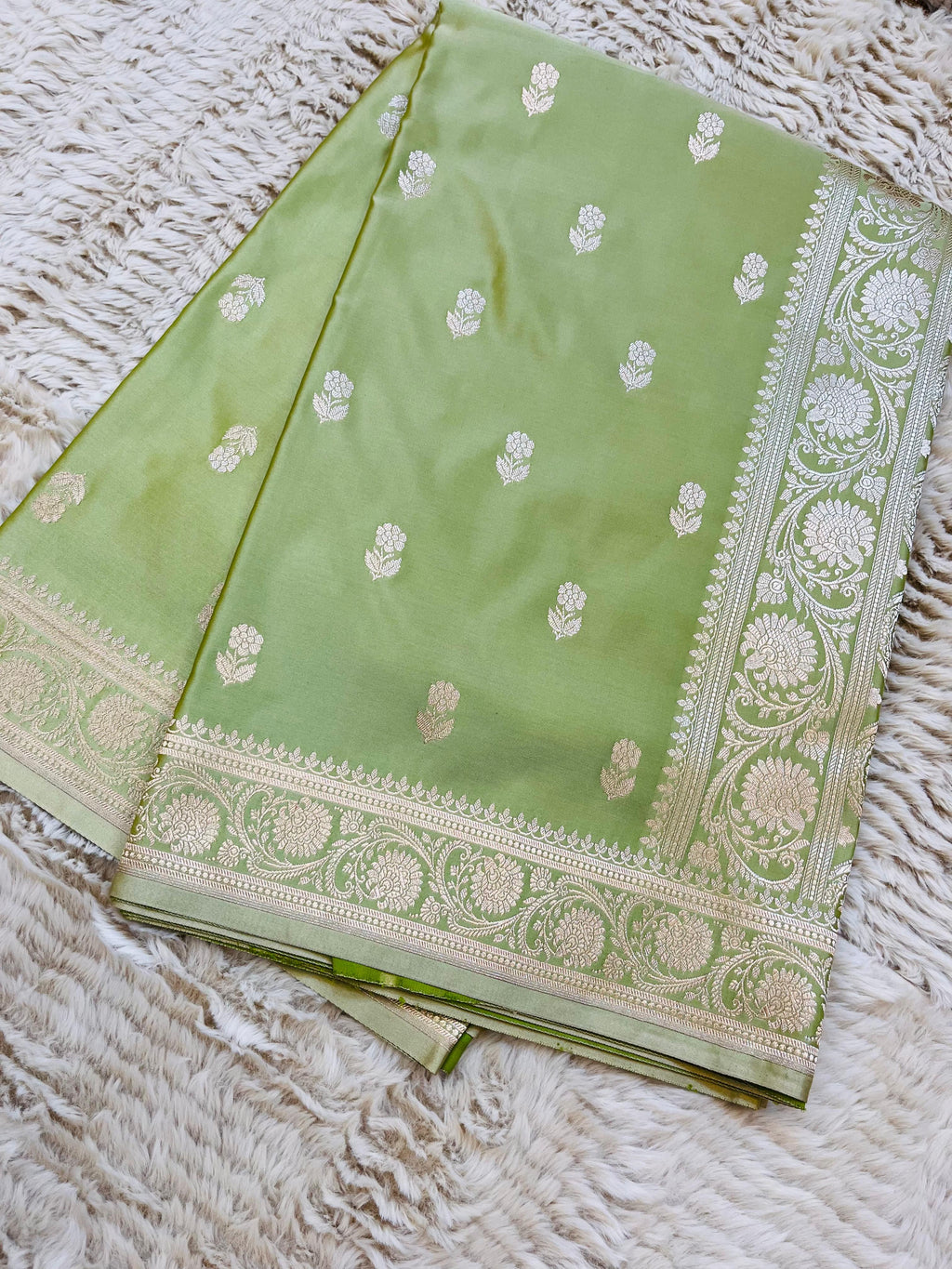 Pure Banarasi Luxury Mashru Katan Silk Saree with Silver Zari Weaving