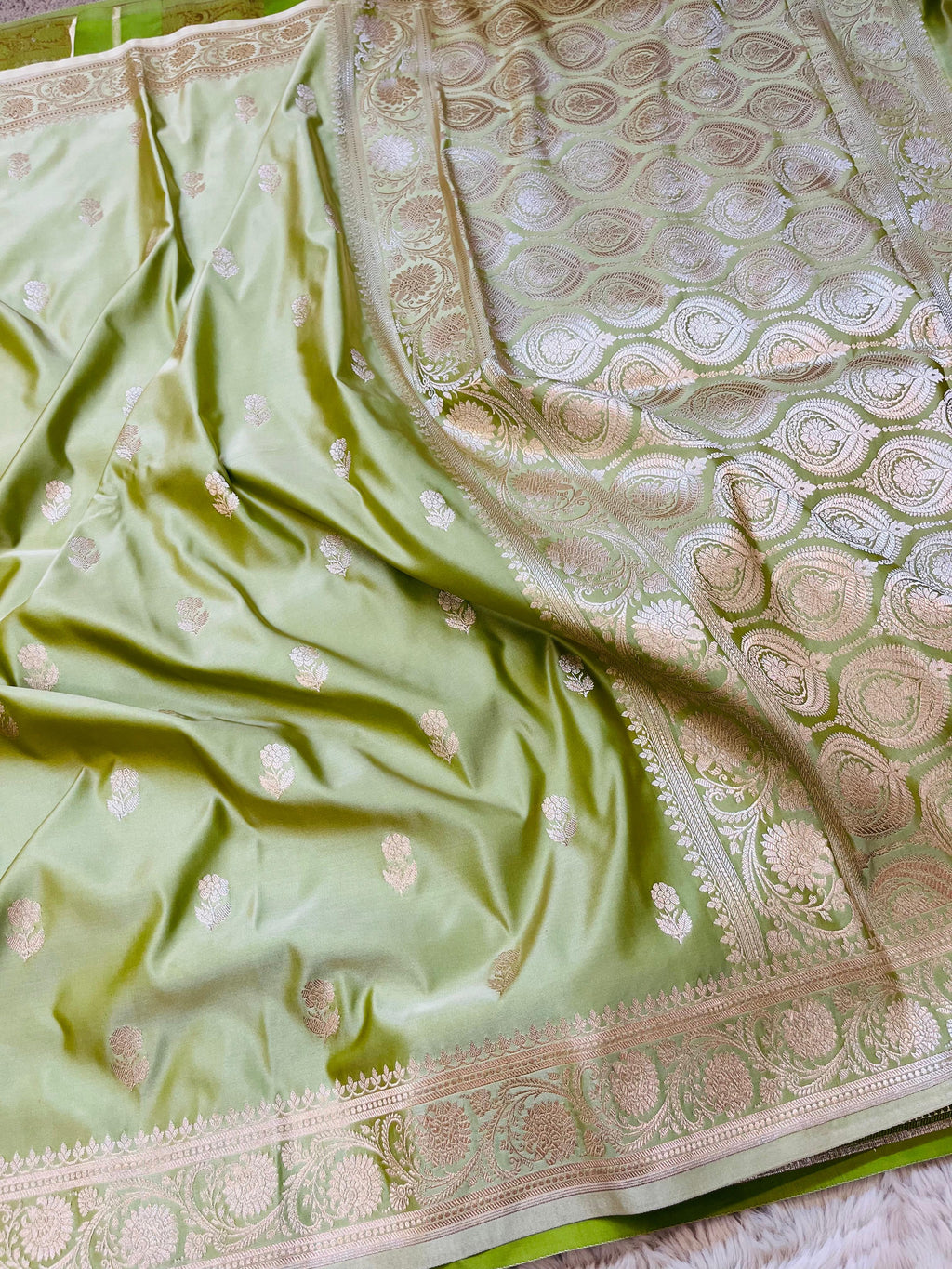 Pure Banarasi Luxury Mashru Katan Silk Saree with Silver Zari Weaving