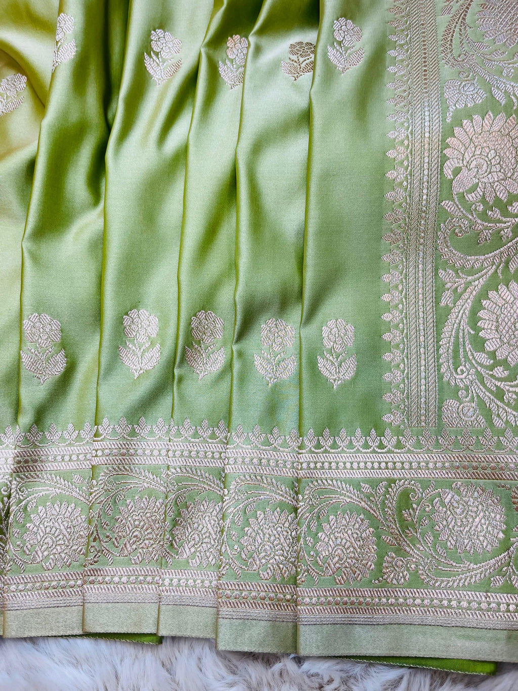 Pure Banarasi Luxury Mashru Katan Silk Saree with Silver Zari Weaving
