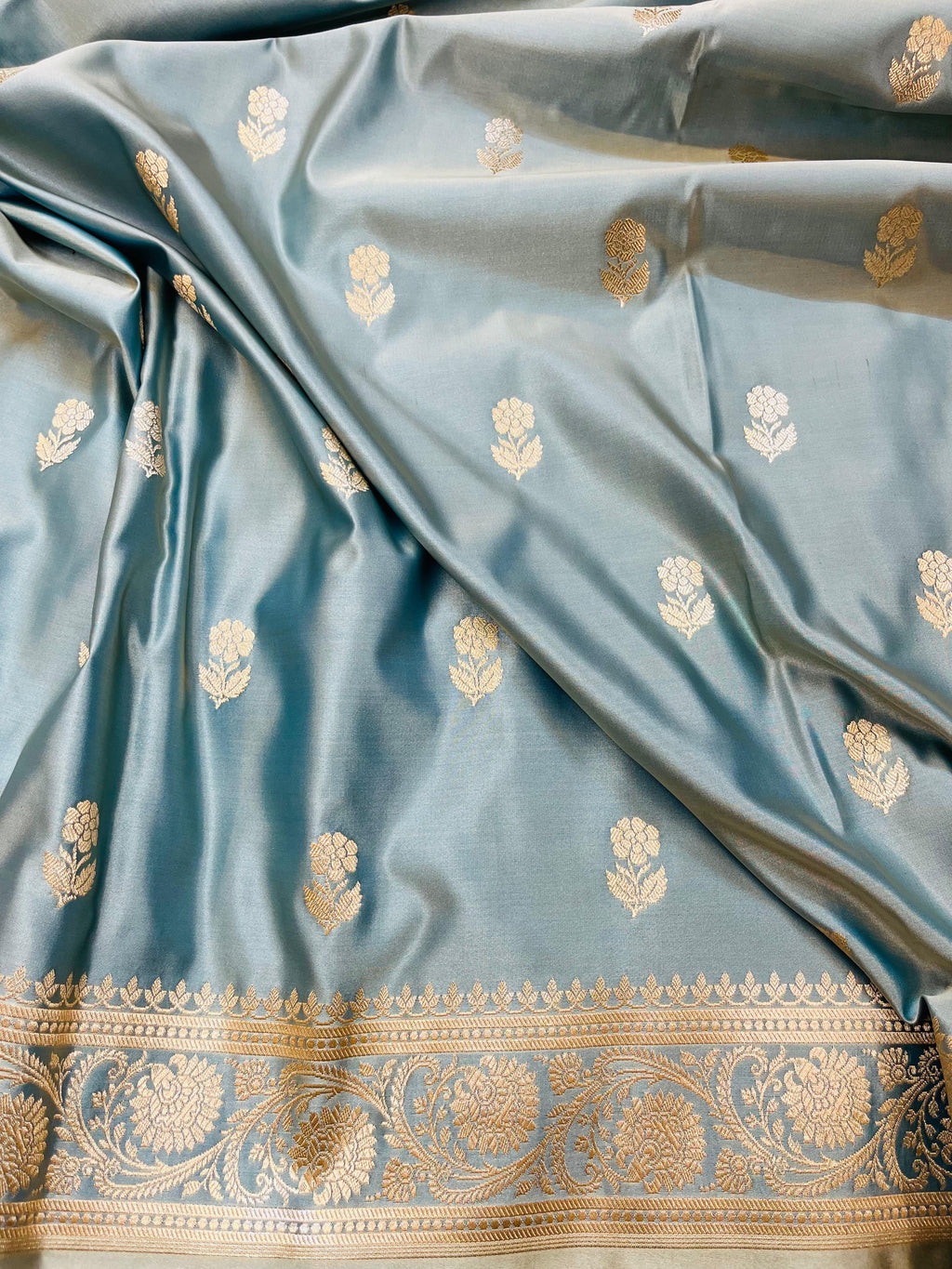 Pure Banarasi Luxury Mashru Katan Silk Saree with Silver Zari Weaving
