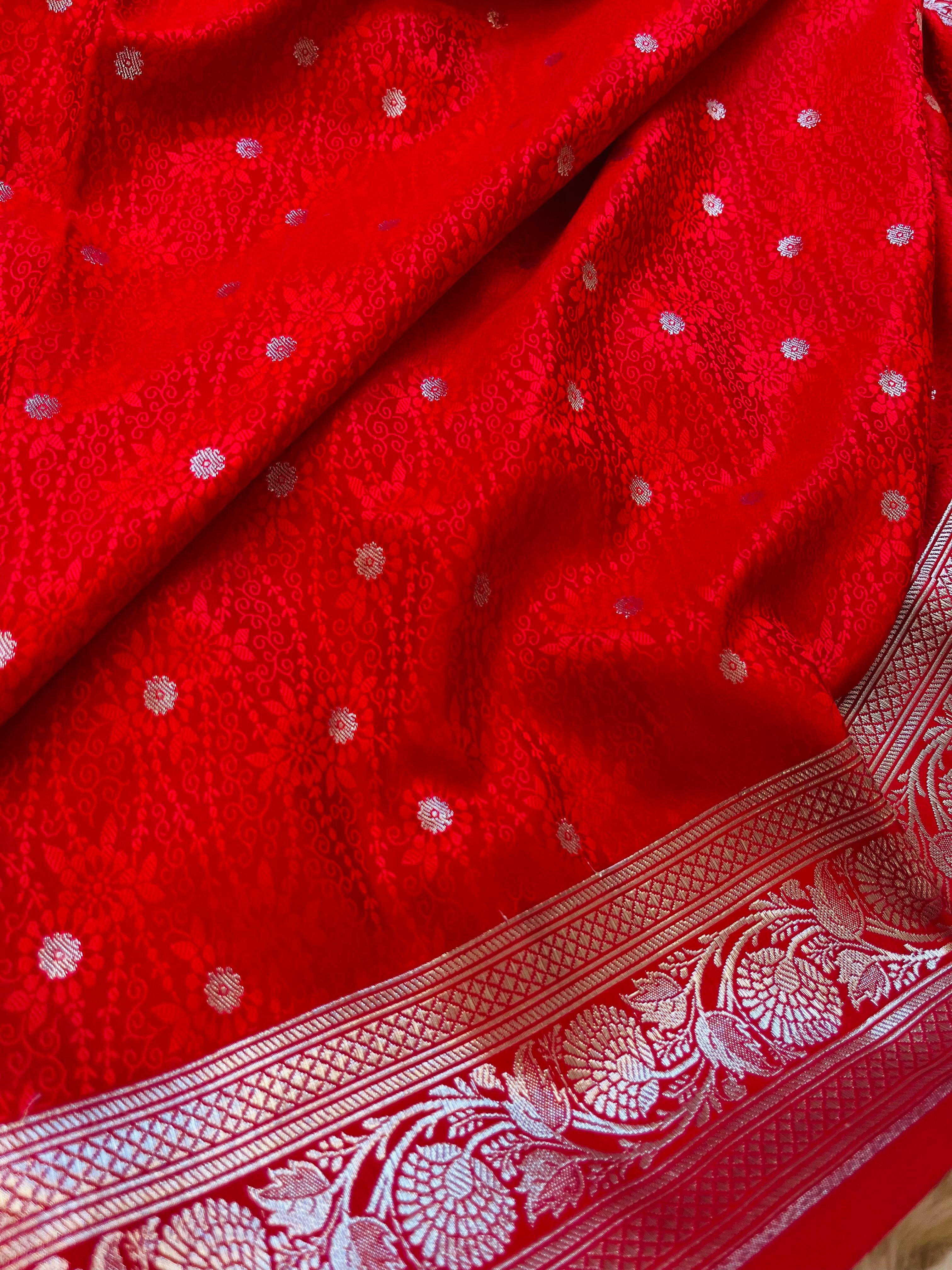 Royal Mashru Katan Silk Tanchoi Saree — Handwoven Banarasi Elegance